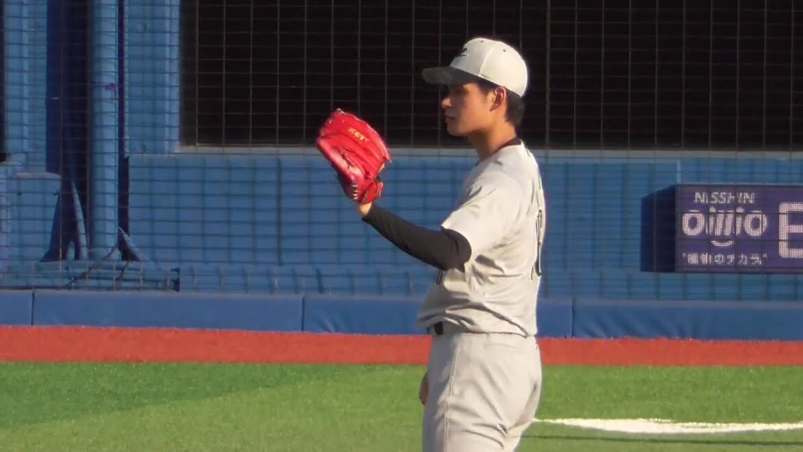 2025年6月22日交流戦 千葉ロッテ・中森 俊介 投手の準備投球（ボールデッド中）