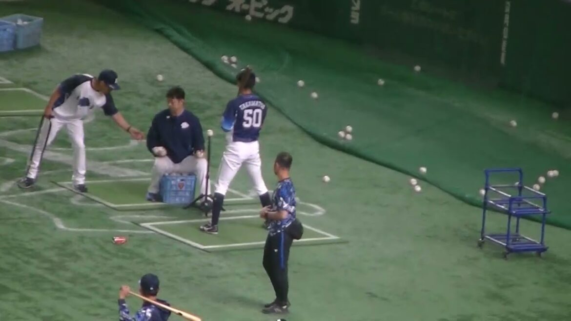 ティーバッティングと行う高松渡（読売ジャイアンツ対 西武ライオンズ 2025年6月20日）