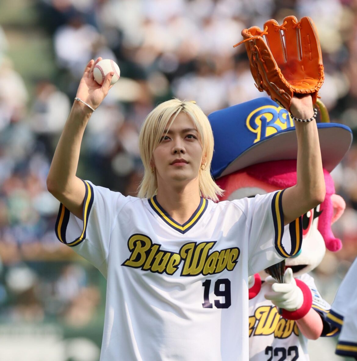 オリックス戦 ＮＣＴのユウタが特別始球式 見事なストライク披露「まずゴロにならなくて良かった」（デイリースポーツ） - Yahoo!ニュース - Yahoo!ニュース