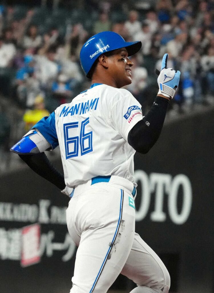 【万thly日記】日本ハム万波、2年ぶりハマスタに「ただいま！」、交流戦でさらに加速する（スポニチアネックス） - Yahoo!ニュース - Yahoo!ニュース