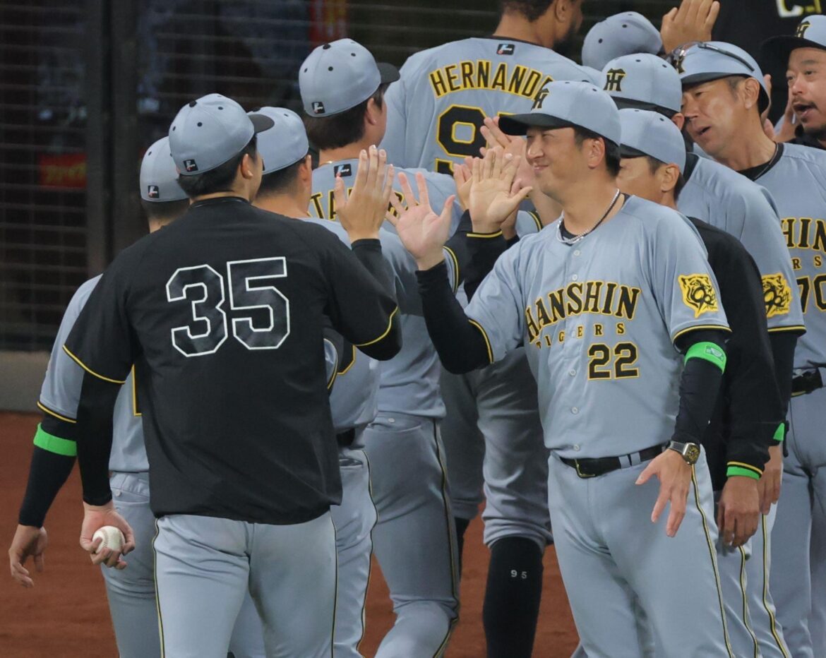 「さすが日本ハムや!」阪神ファンがエスコンのおもてなしに感動 試合後の演出に「ビジターに手厚すぎる」(デイリースポーツ) – Yahoo!ニュース – Yahoo!ニュース 「さすが日本ハムや!」阪神ファンがエスコンのおもてなしに感動 試合後の演出に「ビジターに手厚すぎる」(デイリースポーツ) - Yahoo!ニュース - Yahoo!ニュース