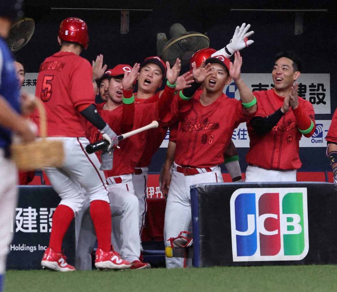 広島打線が初回から爆発 打者9人7安打の猛攻で3得点（スポニチアネックス） - Yahoo!ニュース