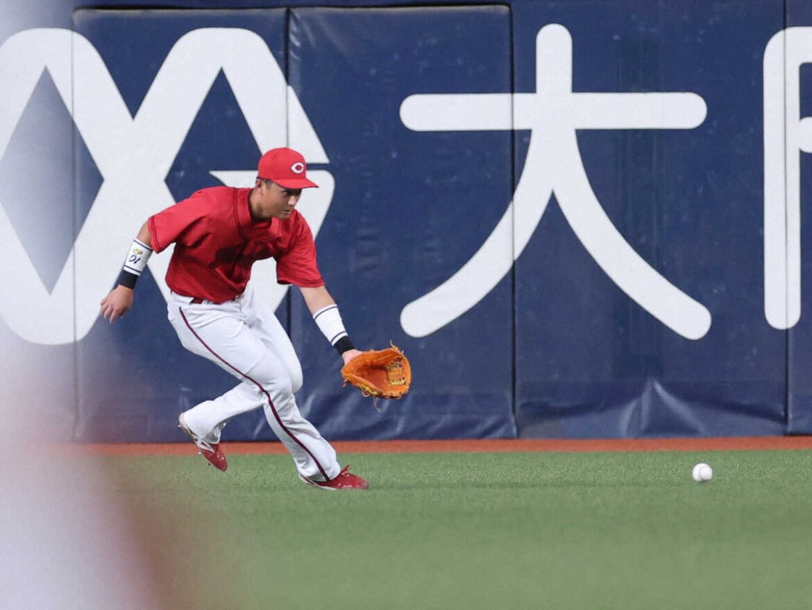 広島ドラ1・佐々木が初の中堅守備「あの雰囲気で守れたのは、ひとまず良かった」（スポニチアネックス） - Yahoo!ニュース - Yahoo!ニュース