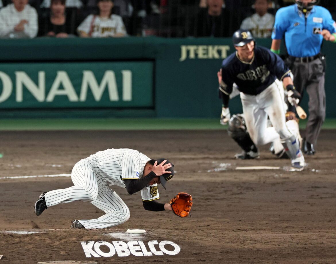 阪神・石井大智にアクシデント オリックス・広岡のライナーが頭部に直撃 担架が運び込まれて緊急降板(デイリースポーツ) – Yahoo!ニュース – Yahoo!ニュース 阪神・石井大智にアクシデント オリックス・広岡のライナーが頭部に直撃 担架が運び込まれて緊急降板(デイリースポーツ) - Yahoo!ニュース - Yahoo!ニュース