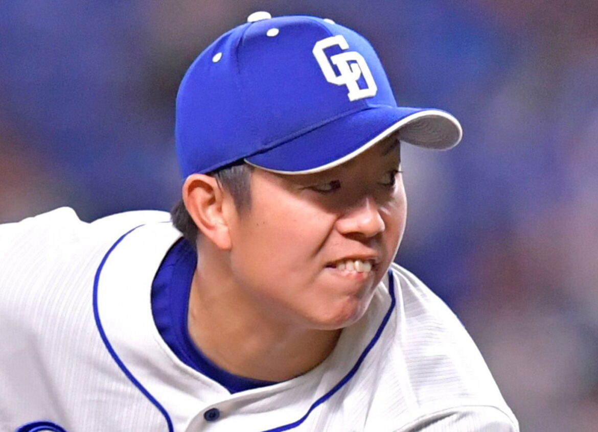 中日 好投の松葉貴大がアクシデントで途中交代 利き腕の左手指に死球を受ける ロッテ・坂本に「大丈夫」のジェスチャーも無念の降板（デイリースポーツ） - Yahoo!ニュース - Yahoo!ニュース