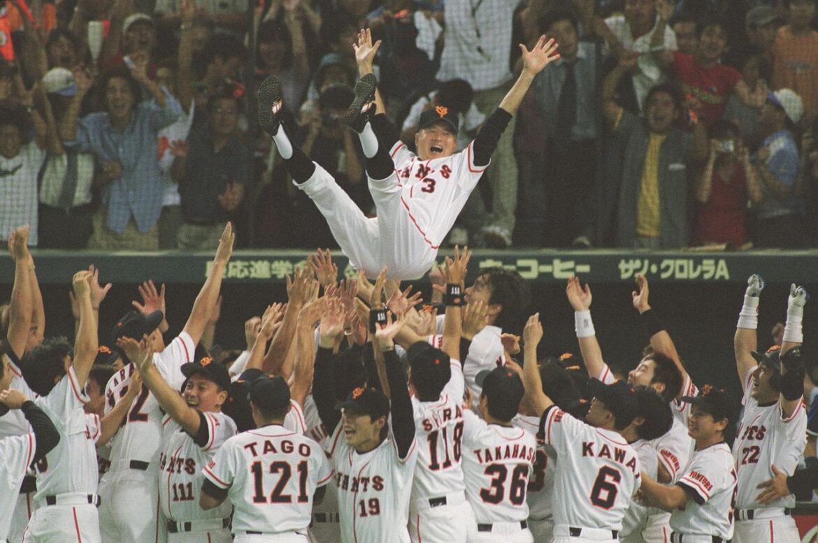 2000年、長嶋茂雄さん監督時代の巨人リーグ優勝舞台裏 高橋由伸さん「9回表終了までめちゃくちゃ怒っていました」（中日スポーツ） - Yahoo!ニュース - Yahoo!ニュース