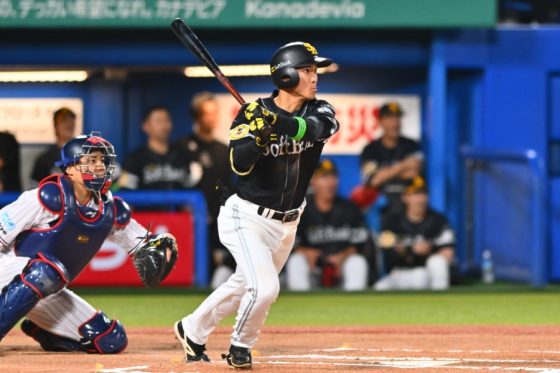 “隠れ首位打者”卒業まで目前…「爆誕くるぞ」 鷹28歳が見せる鬼の躍動が「天才ですか」 | Full-Count "隠れ首位打者"卒業まで目前…「爆誕くるぞ」 鷹28歳が見せる鬼の躍動が「天才ですか」 | Full-Count