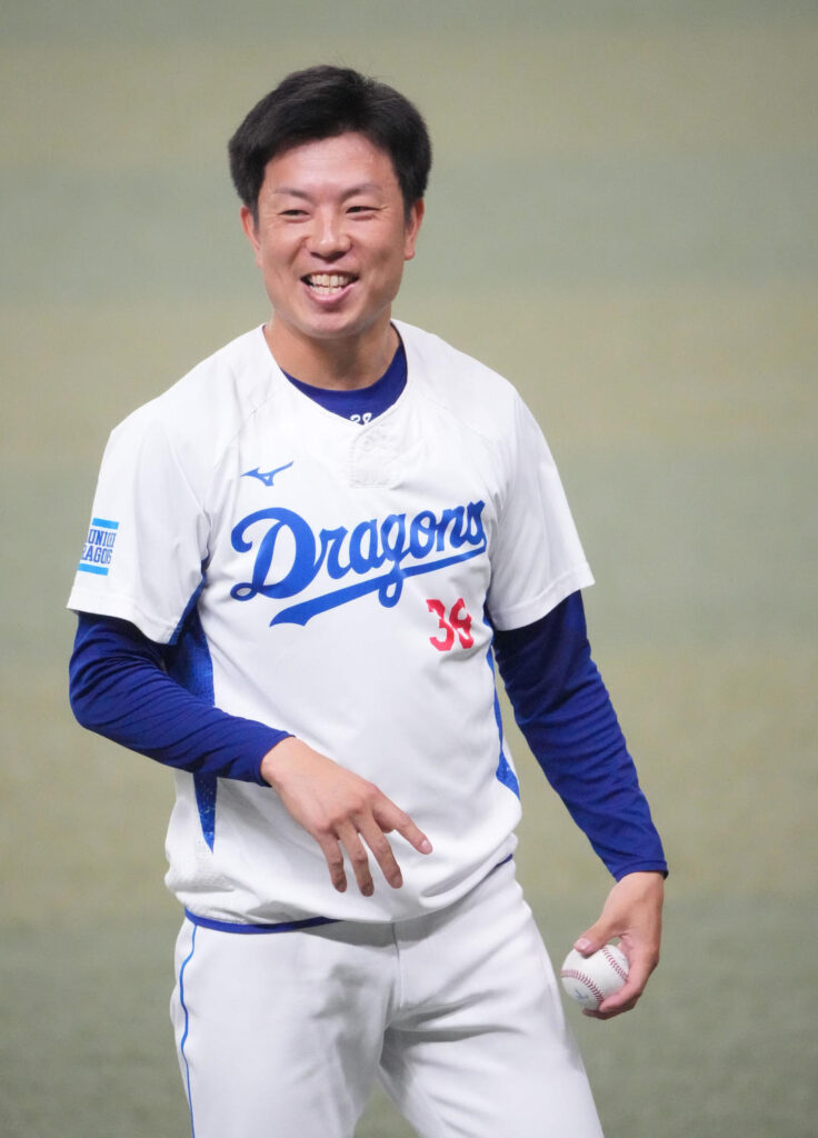 【中日】松葉貴大が投手練習に参加 ８日ロッテ戦の打席で左手甲に死球を受け途中交代（日刊スポーツ） - Yahoo!ニュース - Yahoo!ニュース