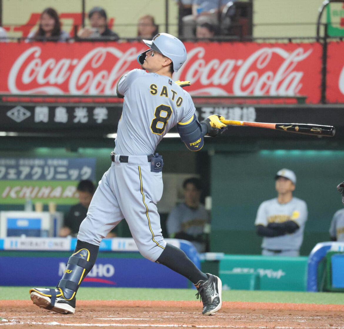 【阪神】佐藤輝明が12球団トップ独走のダメ押し18号ソロ、ウィンゲンターの153キロを右翼席へ(スポーツ報知) – Yahoo!ニュース – Yahoo!ニュース 【阪神】佐藤輝明が12球団トップ独走のダメ押し18号ソロ、ウィンゲンターの153キロを右翼席へ(スポーツ報知) - Yahoo!ニュース - Yahoo!ニュース