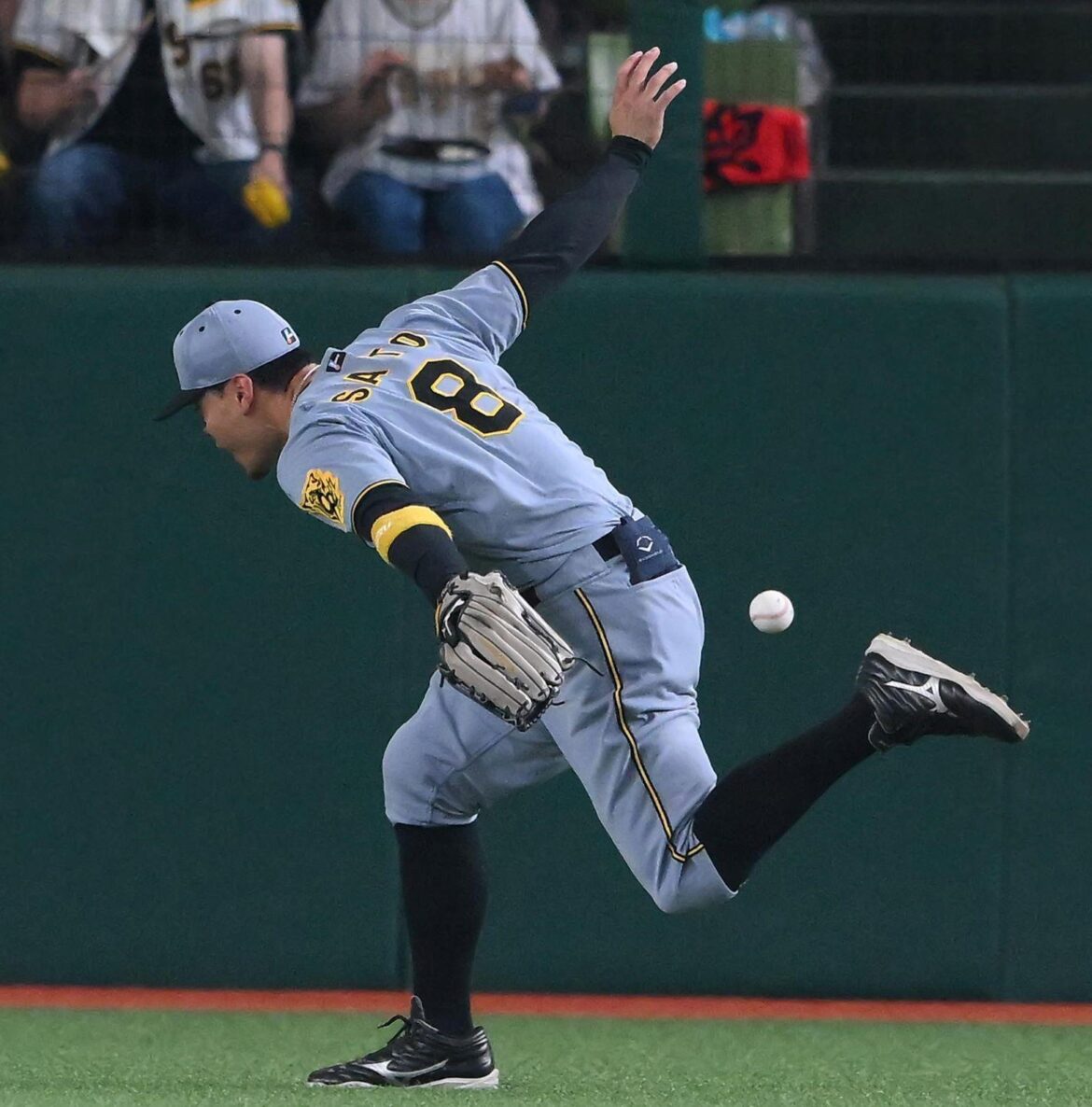 阪神が悪夢の3連敗 拙守連発で3試合連続の逆転負け 佐藤輝、森下の後逸から失点 八回には痛恨の走塁ミス(デイリースポーツ) – Yahoo!ニュース – Yahoo!ニュース 阪神が悪夢の3連敗 拙守連発で3試合連続の逆転負け 佐藤輝、森下の後逸から失点 八回には痛恨の走塁ミス(デイリースポーツ) - Yahoo!ニュース - Yahoo!ニュース