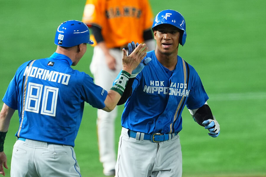 日本ハム、1イニング3本塁打に東京D騒然 12球団トップの破壊力発揮…巨人の井上を粉砕(Full-Count) – Yahoo!ニュース – Yahoo!ニュース 日本ハム、1イニング3本塁打に東京D騒然 12球団トップの破壊力発揮…巨人の井上を粉砕(Full-Count) - Yahoo!ニュース - Yahoo!ニュース