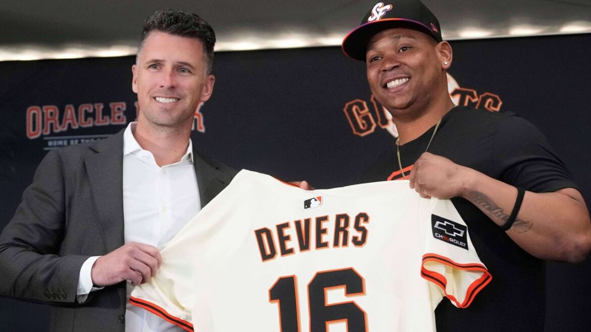 【MLB】強打者デバースがジャイアンツ入団会見 「言われたところをどこでもプレーする」と守備にも意欲（MLB.jp） - Yahoo!ニュース - Yahoo!ニュース