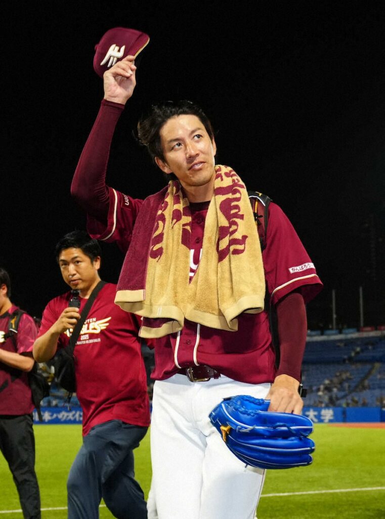 楽天・岸孝之がお立ち台で「こんなもんじゃないぞ、イーグルス」 流れ変えたチーム最年長の言葉（スポニチアネックス） - Yahoo!ニュース - Yahoo!ニュース