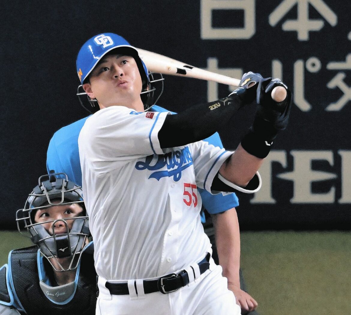 ナゴヤ球場で“伝説の場外弾級”…ロマンが詰まった中日・細川の飛距離 復活に向け数字として分かる「もっと」（中日スポーツ） - Yahoo!ニュース - Yahoo!ニュース