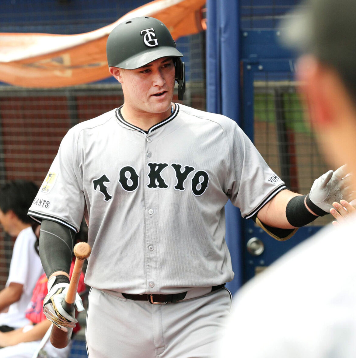 ３回２死、右越え本塁打を放ったリチャード（カメラ・越川　亙）