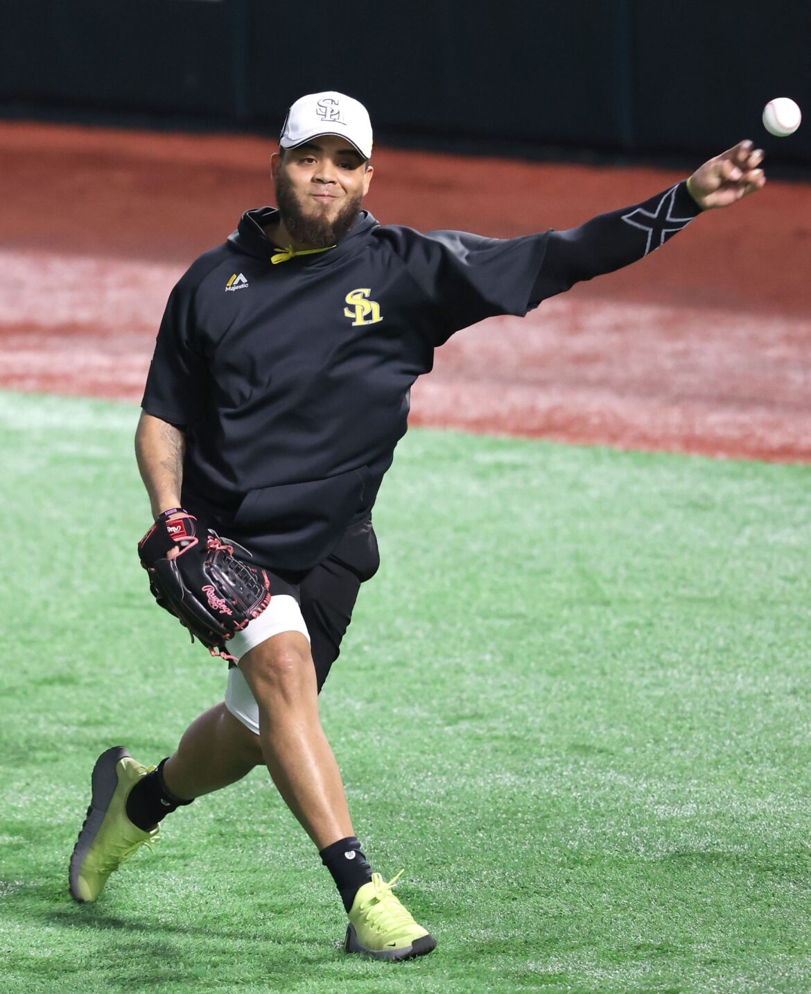 「投げる時はアドレナリンだけで」 ソフトバンクのダーウィンゾン・ヘルナンデスが約1カ月ぶりに1軍合流 2軍戦は2回で5奪三振（西スポWEB OTTO！） - Yahoo!ニュース - Yahoo!ニュース