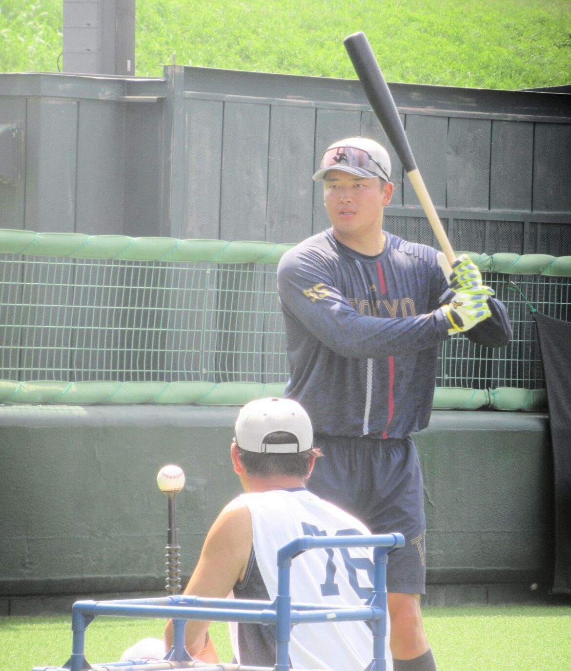 ヤクルト・村上宗隆 約２カ月ぶり屋外フリー打撃再開 ４発柵越え 豪快一発に周囲騒然 （デイリースポーツ） - Yahoo!ニュース - Yahoo!ニュース
