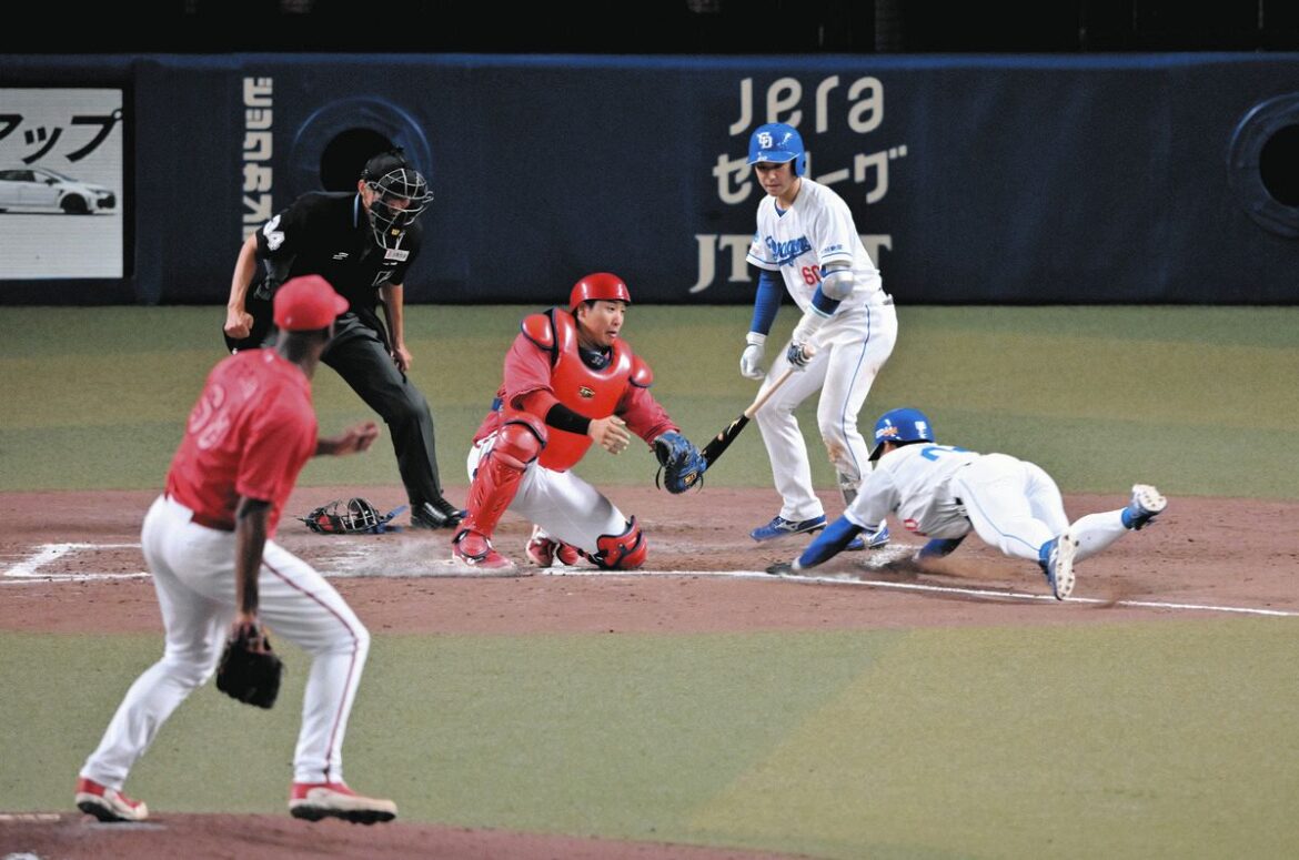 広島・新井監督「頭に入っていたと思う」中日の奇襲“本盗”は投手も捕手も予測済み「冷静に対応してくれた」（中日スポーツ） - Yahoo!ニュース - Yahoo!ニュース