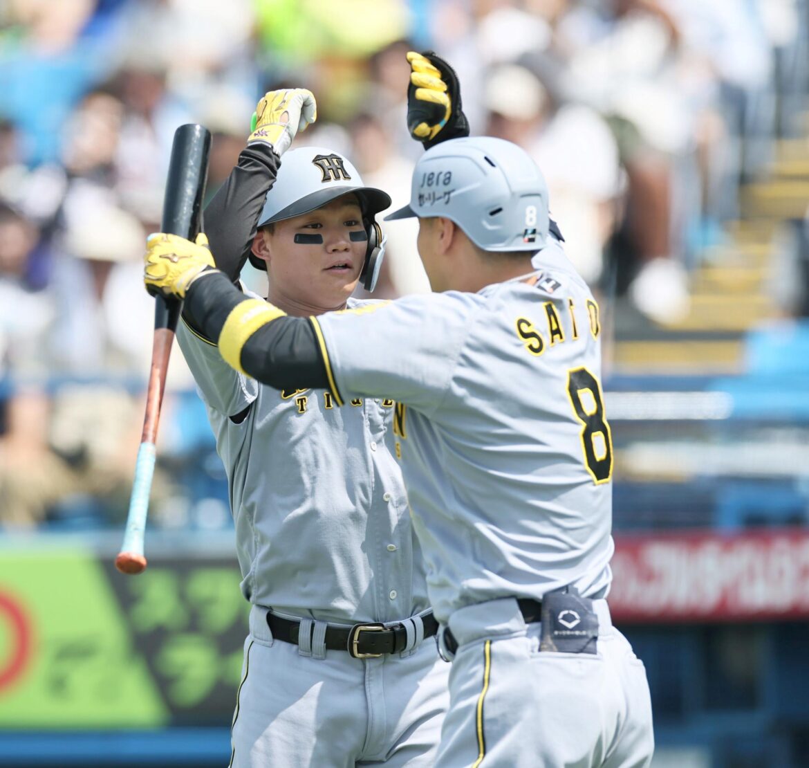 首位・阪神 セ最速40勝 森下の2戦連続決勝アーチで連勝 佐藤輝は両リーグ最速20号到達 伊藤将は2安打完封で2勝目(デイリースポーツ) – Yahoo!ニュース – Yahoo!ニュース 首位・阪神 セ最速40勝 森下の2戦連続決勝アーチで連勝 佐藤輝は両リーグ最速20号到達 伊藤将は2安打完封で2勝目(デイリースポーツ) - Yahoo!ニュース - Yahoo!ニュース