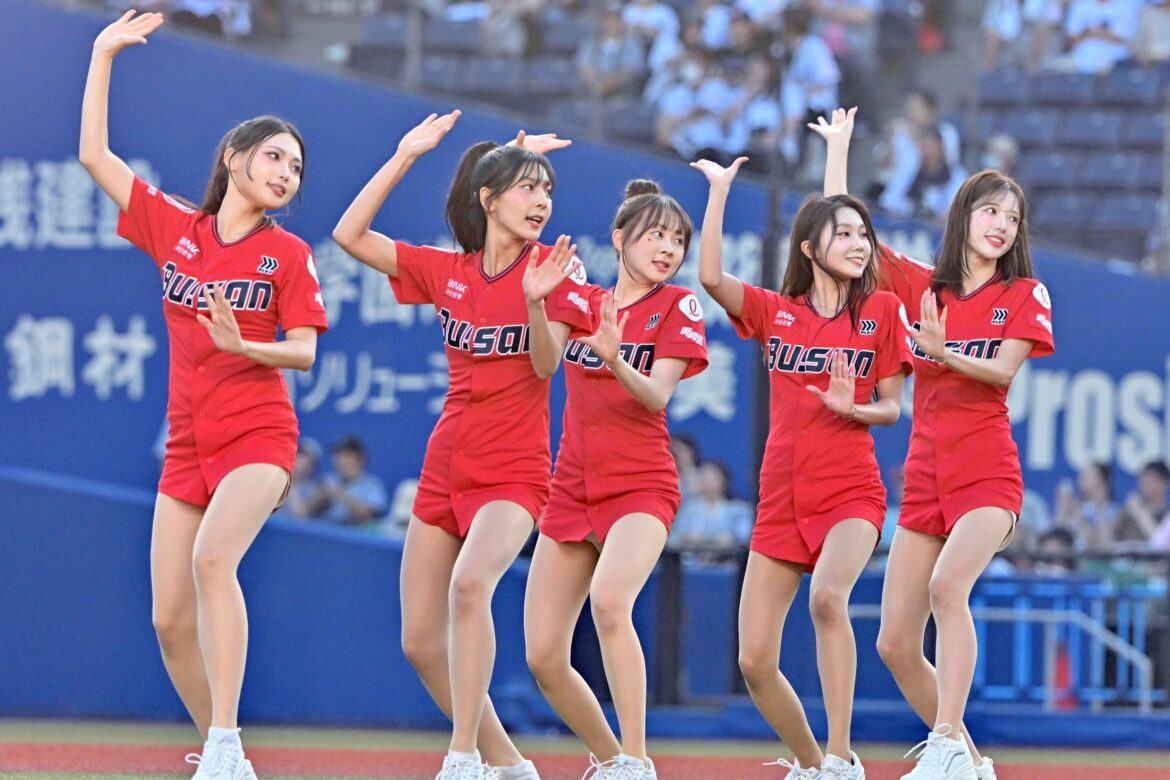 「ダンスキレッキレ」ZOZOマリンに現れた“美女チア”5人に熱視線「スタイル良すぎてやばかった」「毎試合応援してもらいたい」(CoCoKARAnext) – Yahoo!ニュース – Yahoo!ニュース 「ダンスキレッキレ」ZOZOマリンに現れた“美女チア”5人に熱視線「スタイル良すぎてやばかった」「毎試合応援してもらいたい」(CoCoKARAnext) - Yahoo!ニュース - Yahoo!ニュース