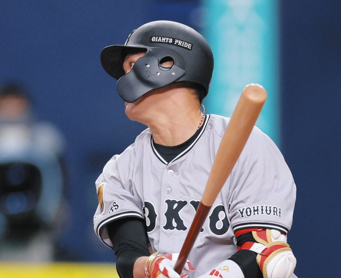 巨人・坂本勇人、マルチ安打マークで交流戦通算歴代3位の332安打 トップにあと5本と射程にとらえる:中日スポーツ・東京中日スポーツ – 中日新聞Web オリックス―巨人 7回表1死二塁、中前打を放つ巨人・坂本