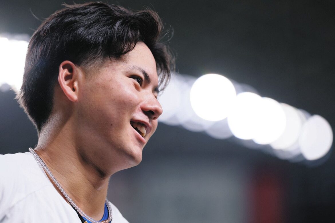 ソフトバンク戦に向け抱負を語る中日・金丸夢斗