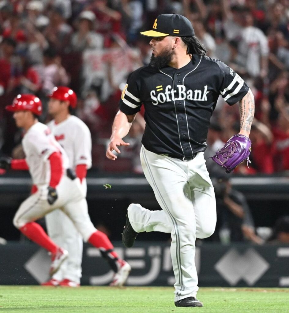 ソフトバンク前守護神オスナ、今季初ビハインド登板も2失点 – 西スポWEB OTTO! ソフトバンク前守護神オスナ、今季初ビハインド登板も2失点 - 西スポWEB OTTO!