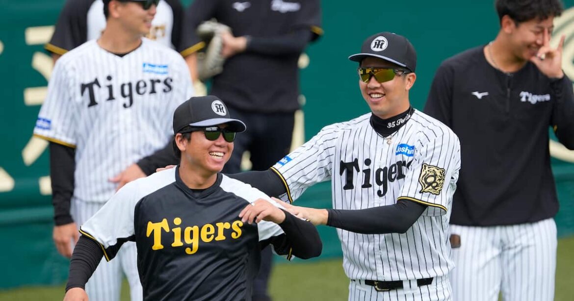 阪神・村上頌樹、27歳の誕生日に「オッサンになってきた」 6・27ヤクルト戦先発 – サンスポ 阪神・村上頌樹、27歳の誕生日に「オッサンになってきた」 6・27ヤクルト戦先発 - サンスポ
