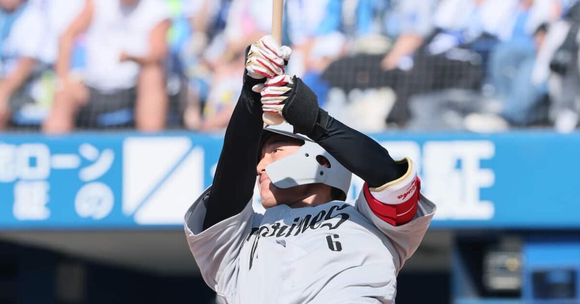 ロッテが乱打戦を制す 4安打の西川史礁にサブローコーチ「彼のバットスピードは普通と違う」 – サンスポ ロッテが乱打戦を制す 4安打の西川史礁にサブローコーチ「彼のバットスピードは普通と違う」 - サンスポ