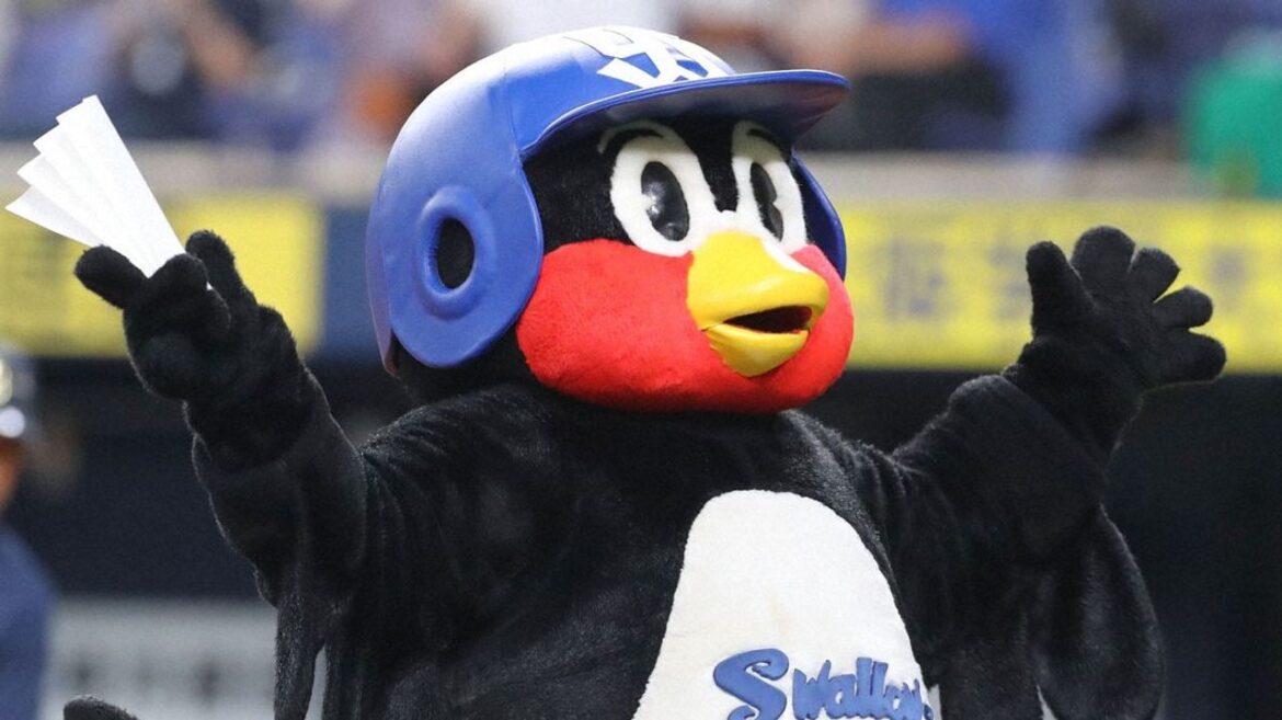 「つば九郎を戻して」涙ぐむ株主 - Yahoo!ニュース