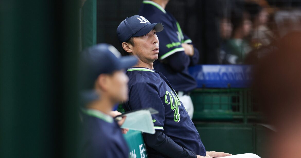 「じつはヤクルト二軍もダントツ最下位…オイシックスよりも下」“借金20”最下位スワローズの深刻な問題、NHK解説者が語る「大学生にも負けるかも…」 - プロ野球 - Number Web