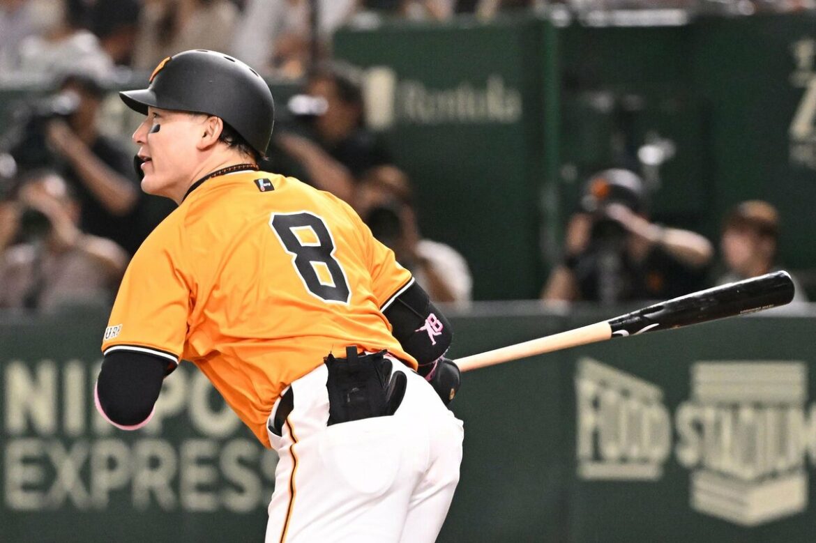 【巨人】丸佳浩「俺も頑張んなきゃなって」小林誠司の〝真剣犠打〟に奮起 - 東スポWeb