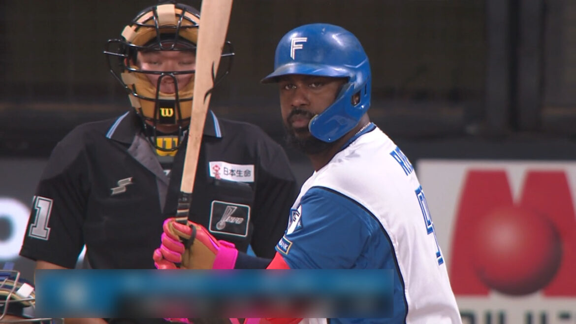 Hokkaido Nippon-Ham Fighters player Reyes © Pacific League TV