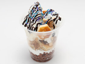 0606-08_sundae.JPG