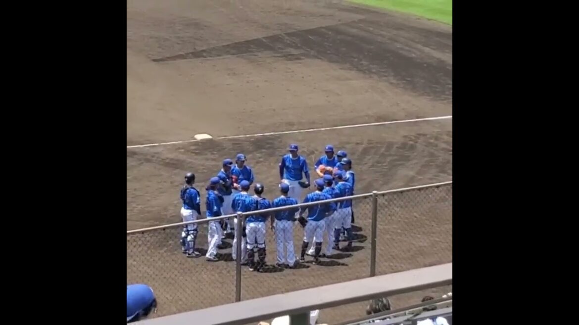 20250628　横浜DeNAﾍﾞｲｽﾀｰｽﾞ2軍　試合前の円陣@千葉･鎌ヶ谷ｽﾀｼﾞｱﾑ［ｲｰｽﾀﾝ･ﾘｰｸﾞ 2軍戦］鎌ｽﾀ