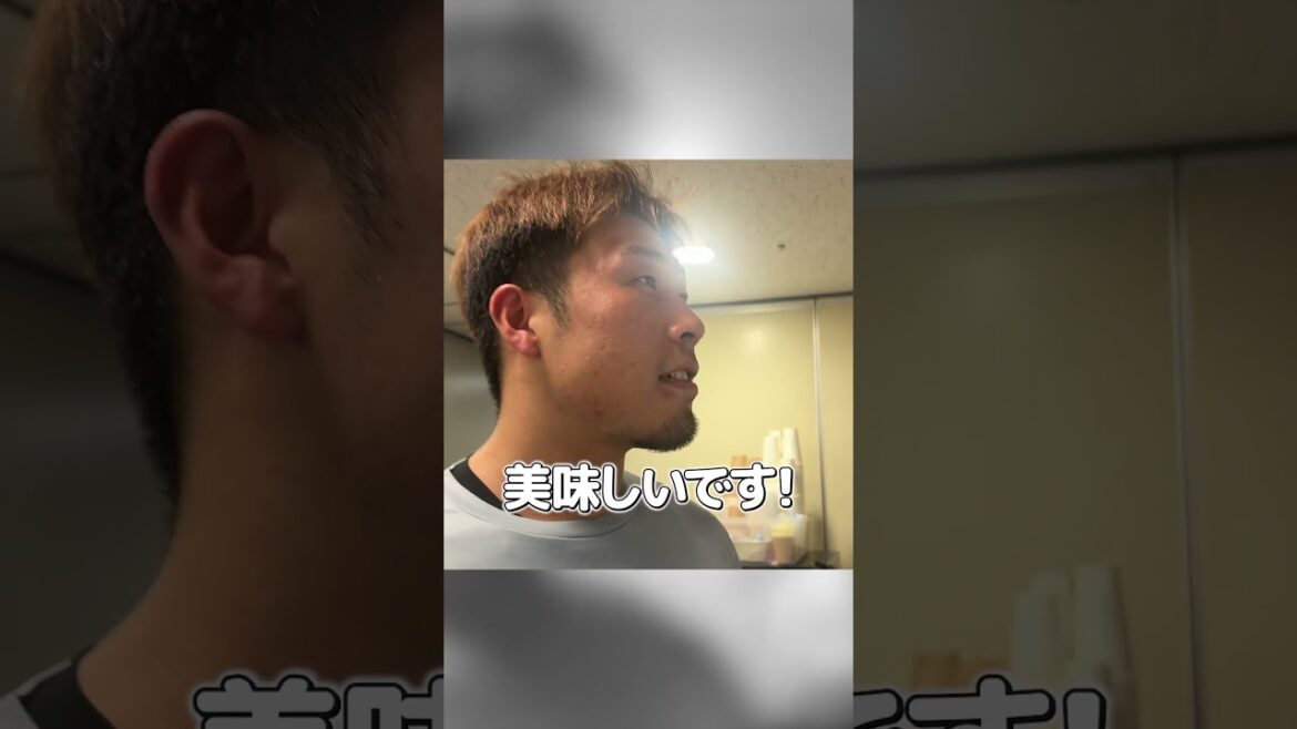 ビジター食堂のスタッフさんの誕生日を祝うマリーンズ選手 #chibalotte