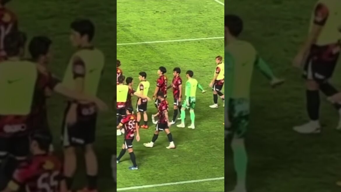 鈴木優磨と松村優太が揉める　#football #鹿島アントラーズ