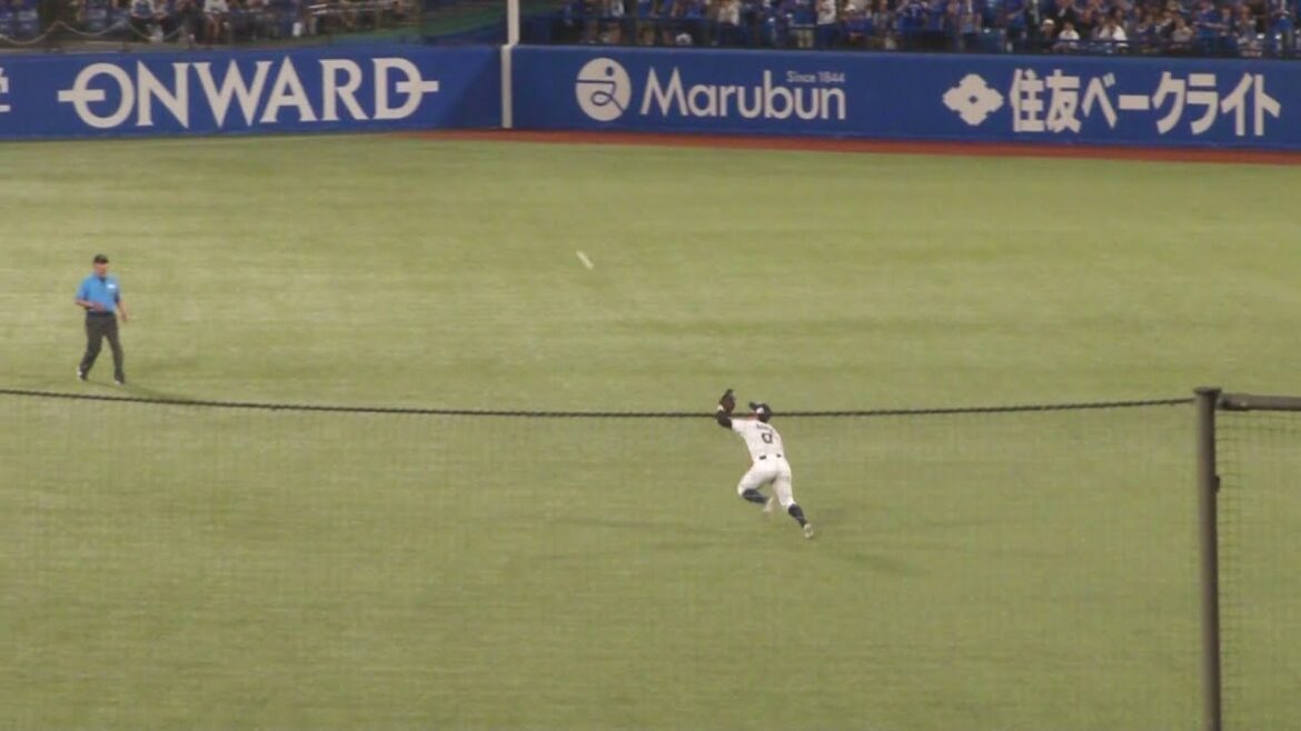 ヤクルト 並木秀尊 ナイスプレー　ヤクルト vs DeNA　2025年7月9日(水) 神宮球場