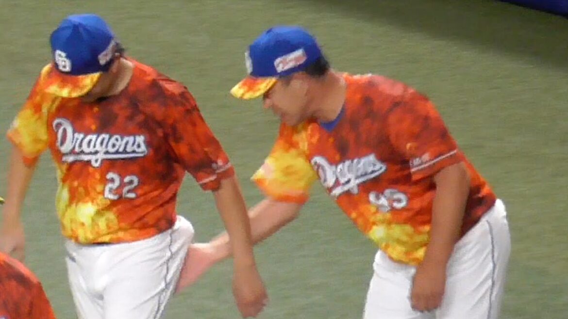 勝利の瞬間のドラゴンズベンチ　井上監督が緊急降板した大野雄大のお尻をパンチ　中日ドラゴンズVS東京ヤクルトスワローズ　2025/07/04