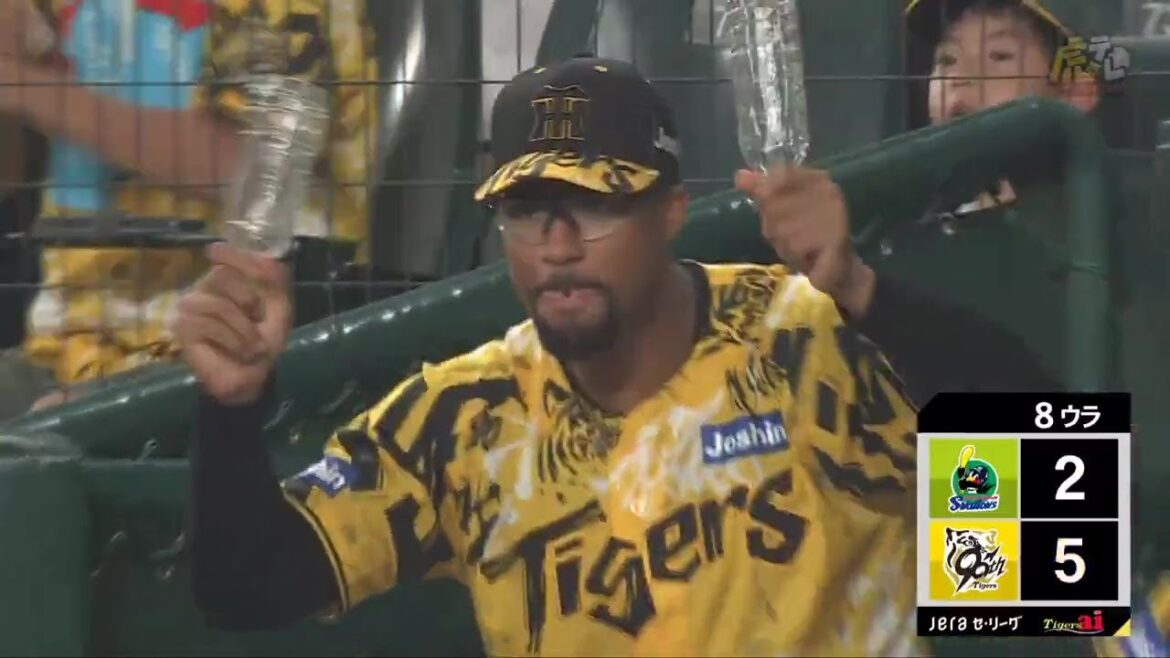 【頼れる女房役】8回裏、#坂本誠志郎 選手のライトオーバータイムリースリーベースヒットで5点目！【2025/7/12Ｔ－S】