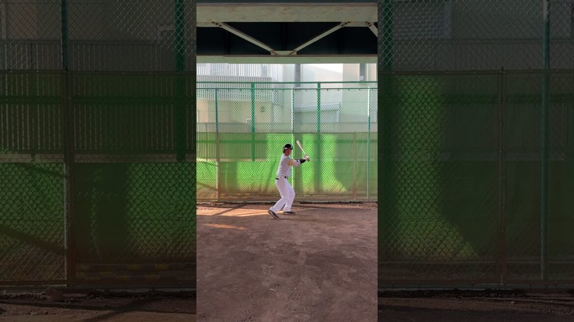 緊急な代打で貴重なタイムリーを打つ川瀬晃選手