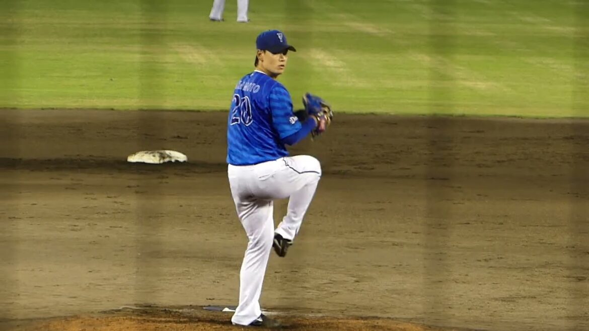 2025年7月9日 ファーム交流戦 くふうハヤテ戦・坂本 裕哉 投手の準備投球（ボールデッド中)