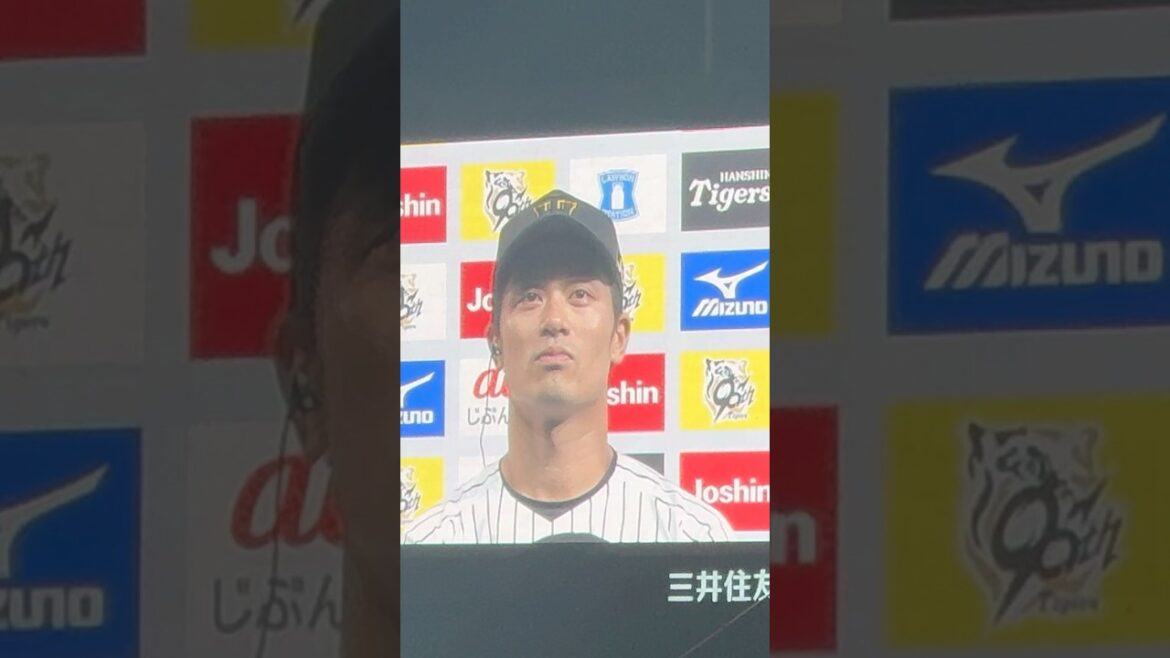 デュプランティエにベタ褒めされ、満更でもない表情の坂本誠志郎 デュプランティエにベタ褒めされ、満更でもない表情の坂本誠志郎