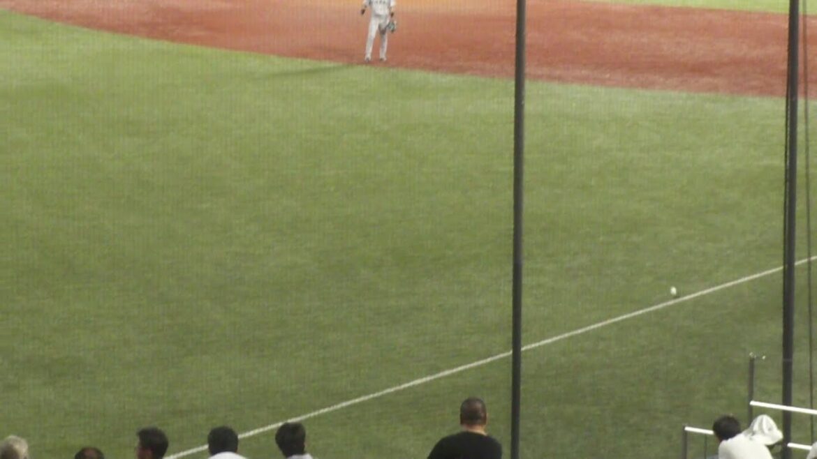 ヤクルト 内山壮真 ツーベースヒット　ヤクルト vs 巨人　2025年7月17日(木)　神宮球場