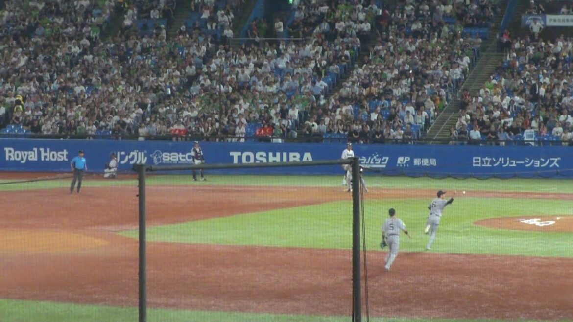 ヤクルト 宮本丈 勝ち越しのタイムリー内野安打が決勝点　サード坂本勇人は1塁に送球できず　ヤクルト 3 - 2 巨人　2025年7月17日(木)　神宮球場