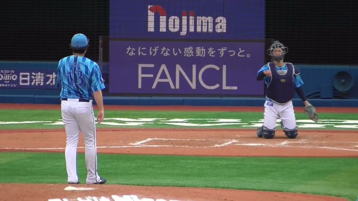 2025年6月8日交流戦 北海道日本ハム戦・伊勢 大夢 投手の準備投球（ボールデッド中)