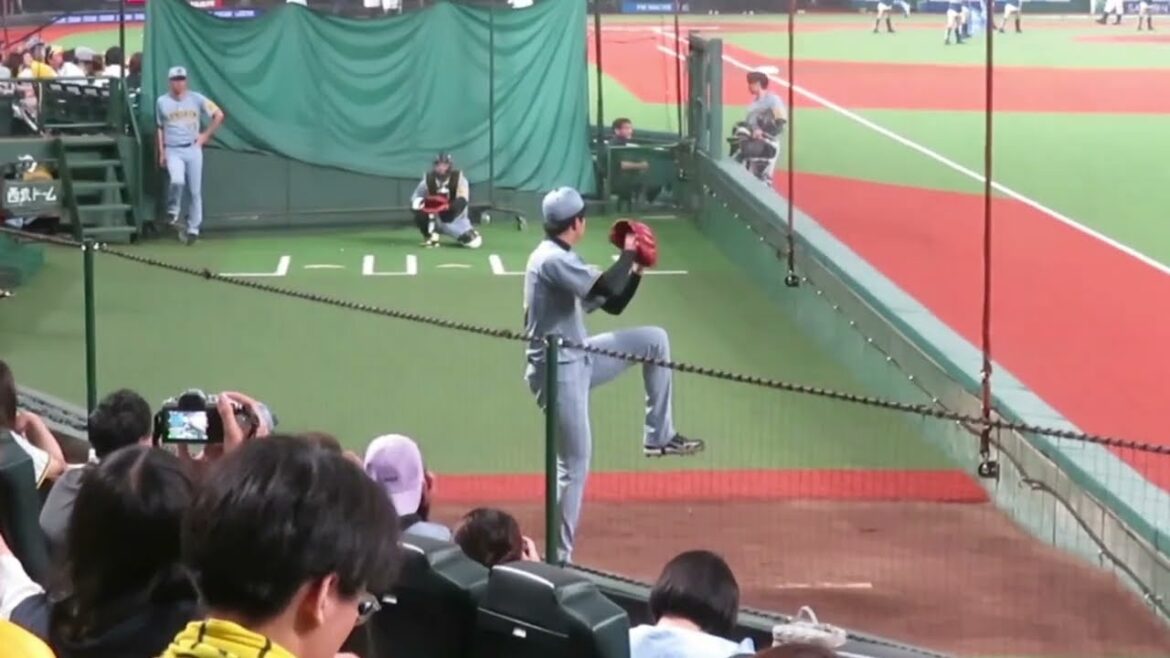 才木浩人ブルペン投球練習