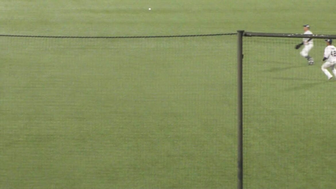 広島 小園海斗 タイムリーヒット　ヤクルト vs 広島　2025年7月21日(月)　神宮球場