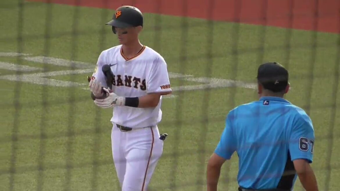 2025年7月18日 練習試合 巨人・乙坂 智 選手の打席入り(ボールデッド中)