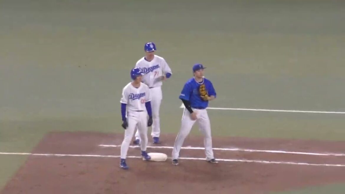 【汚名返上】 先日守備固めで後逸した中日#尾田剛樹 選手　９回同点ランナーの代走で登場！ファンから「ガンバレ！」暖かい拍手！　2025年7月21日(月) 中日 - DeNA 17回戦